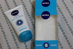 Nivea pure effect Total Face Cleanup Product Review
